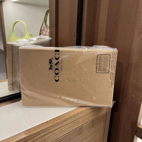 COACH BOXED LONG ZIP AROUND WALLET IN SIGNATURE LEATHER CF464 BLACK - Picture 10 of 11